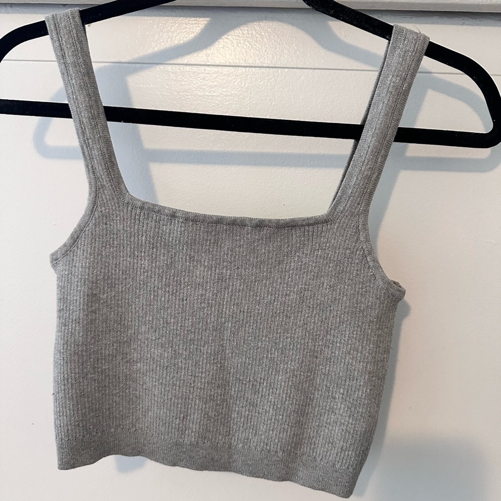 Gray Ribbed Crop Top